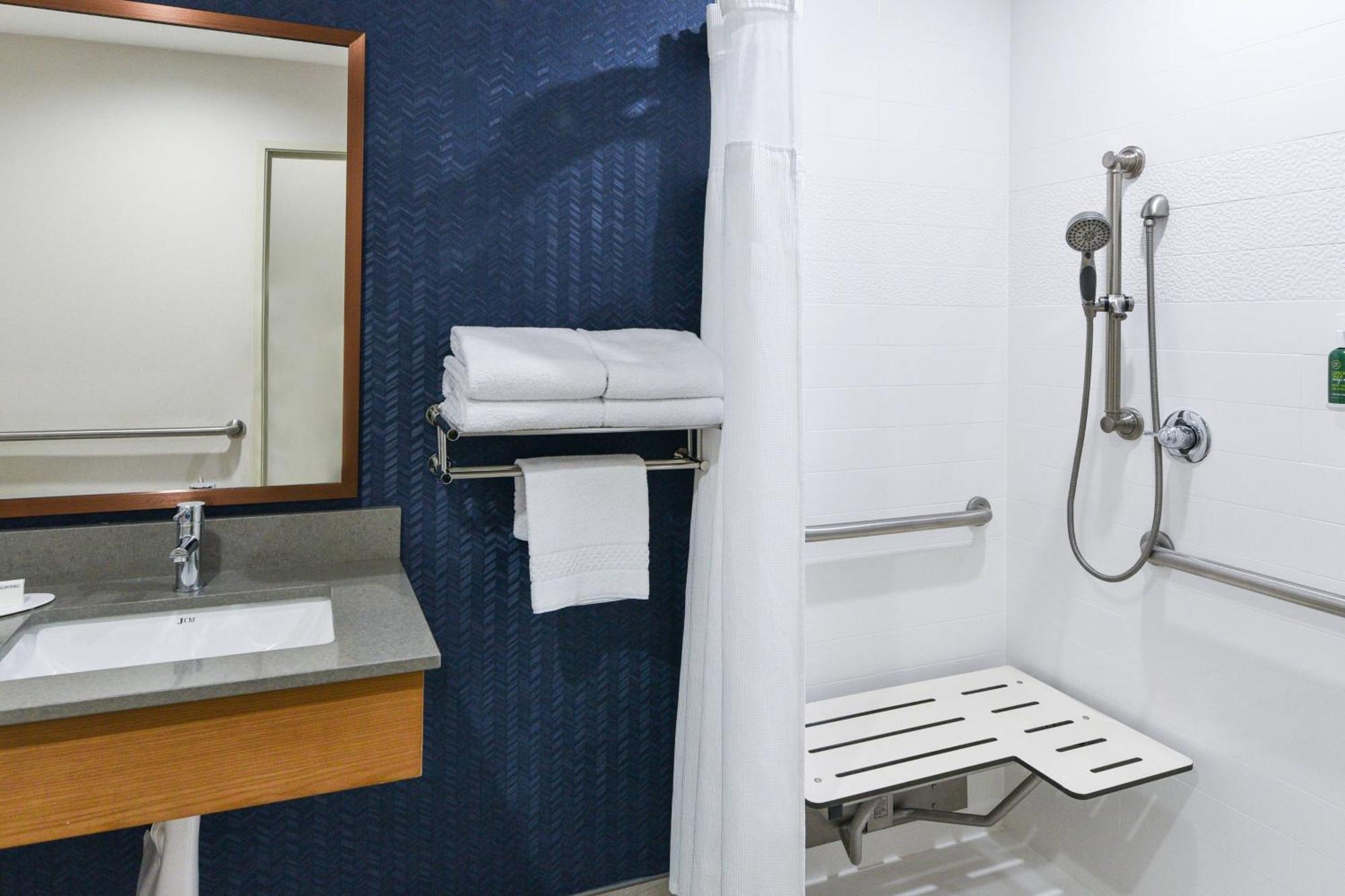 Fairfield Inn & Suites Ontario Rancho Cucamonga Extérieur photo